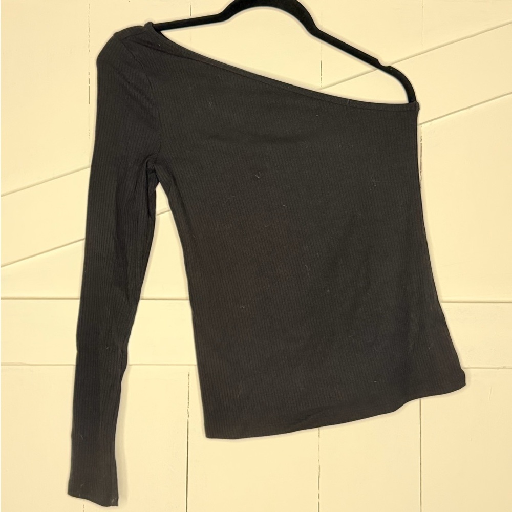 Old Navy Black Off-Shoulder Long Sleeve Top